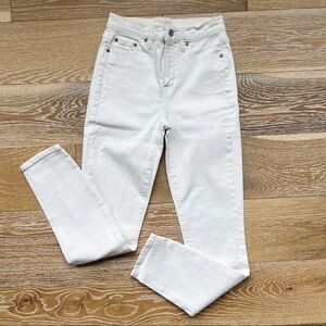 J Crew Factory White Skinny Jeans sz. 24